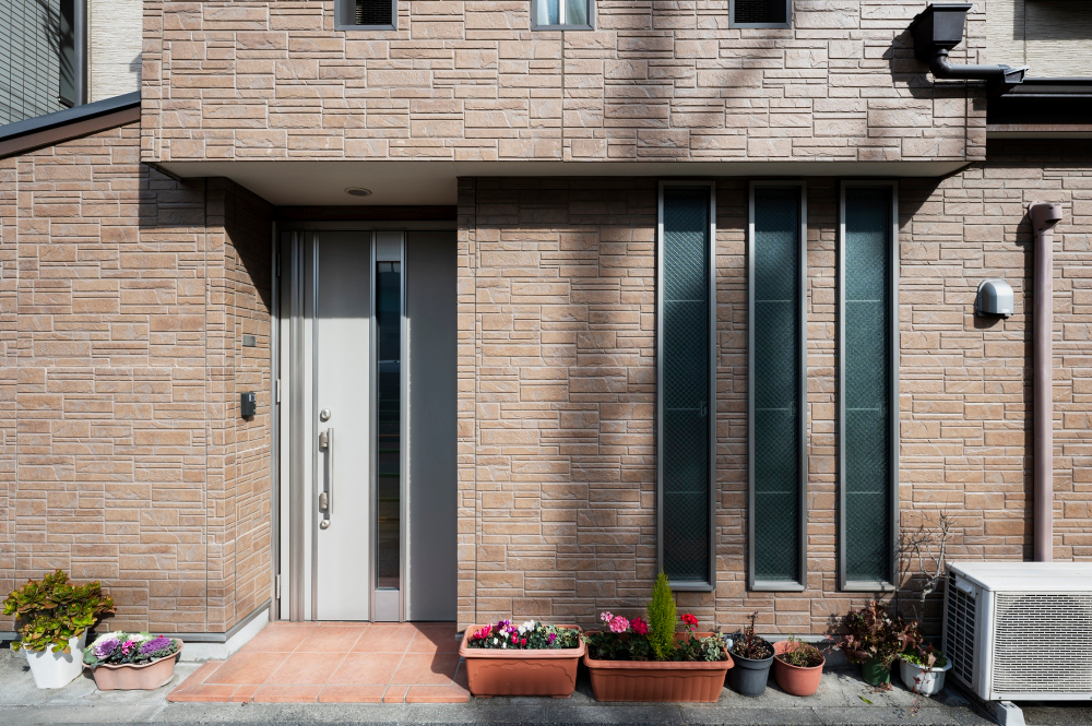 Nettoyage à l’eau chaude une méthode efficace pour les façades grasses